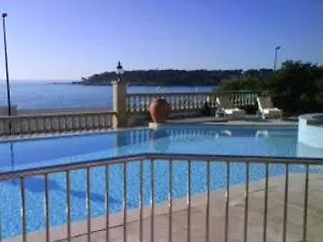 Hotel Vogue 4*