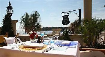 Ξενοδοχείο Vogue 4*