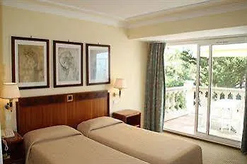 Vogue 4* Antibes